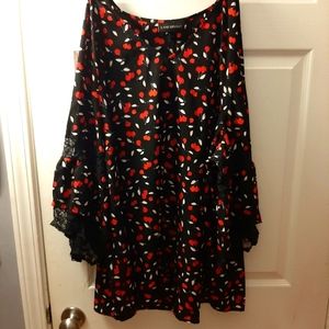 Cherry Patterned Blouse with Bell Sleeves and Lace Accents Size 22/24 women's